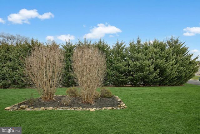 2760 PRIMROSE LN N, York, PA 17404