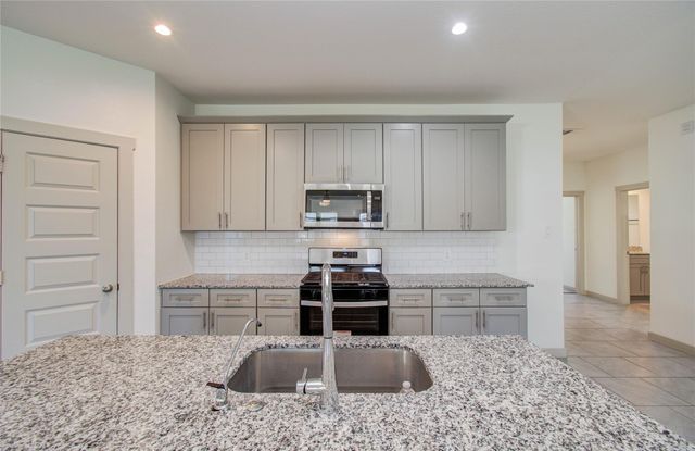 4930 Natchez Trace, Fresno, TX 77545