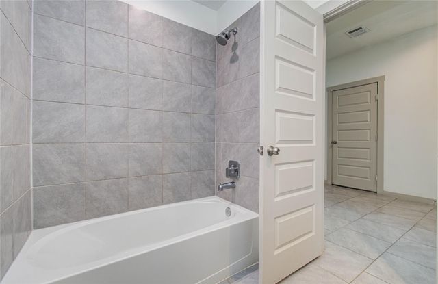 4930 Natchez Trace, Fresno, TX 77545