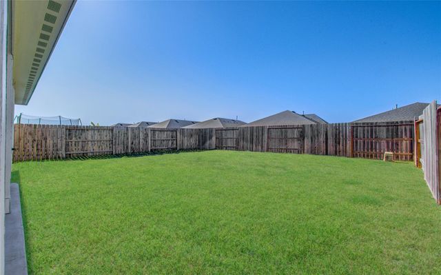 4930 Natchez Trace, Fresno, TX 77545