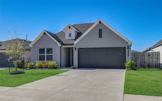 4930 Natchez Trace, Fresno, TX 77545