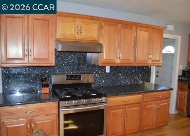 1898 Clayton Way, Concord, CA 94519