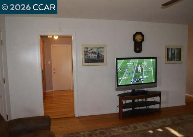 1898 Clayton Way, Concord, CA 94519