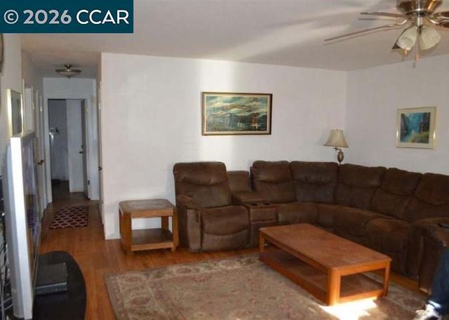 1898 Clayton Way, Concord, CA 94519