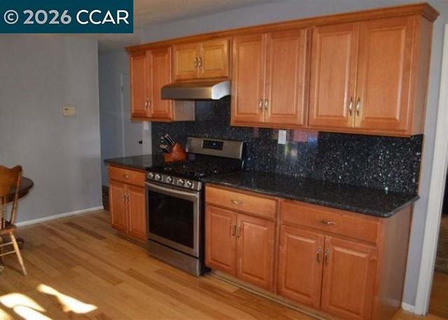 1898 Clayton Way, Concord, CA 94519