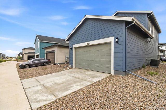 555 Aspen Avenue, Bennett, CO 80102