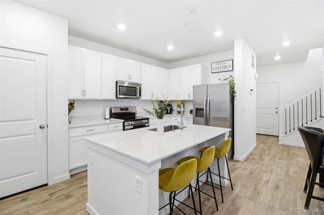 555 Aspen Avenue, Bennett, CO 80102