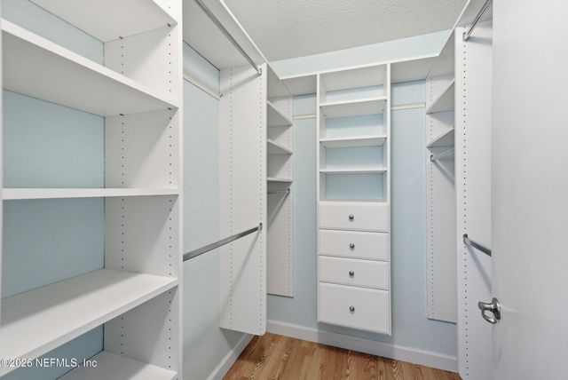 1701 THE GREENS Way 912, Jacksonville Beach, FL 32250