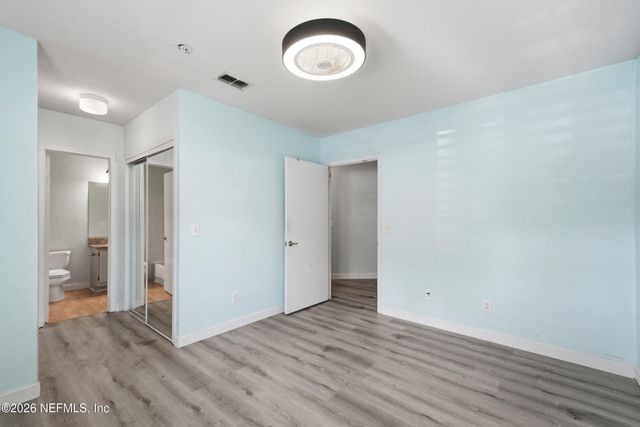 1701 THE GREENS Way 912, Jacksonville Beach, FL 32250