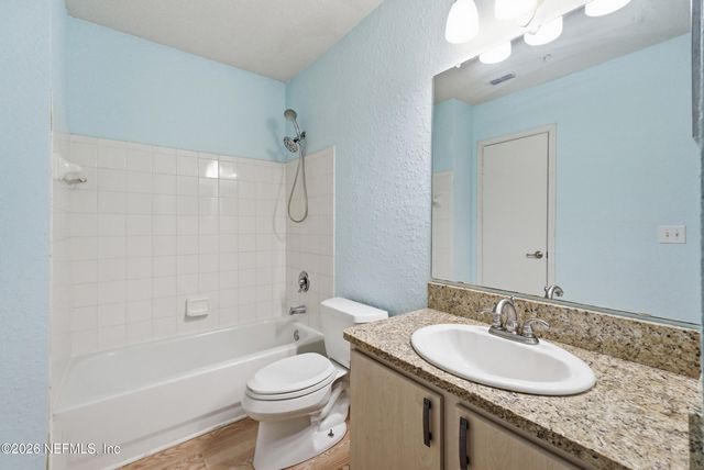1701 THE GREENS Way 912, Jacksonville Beach, FL 32250