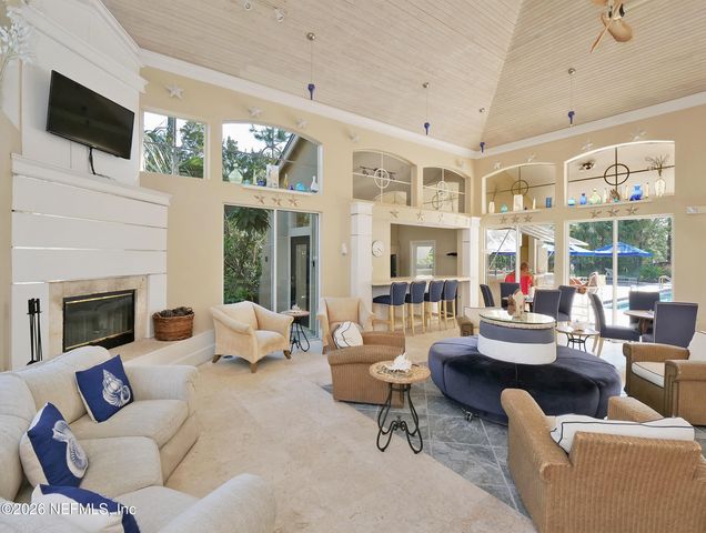 1701 THE GREENS Way 912, Jacksonville Beach, FL 32250