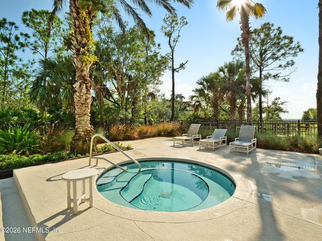 1701 THE GREENS Way 912, Jacksonville Beach, FL 32250