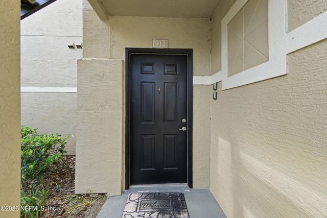 1701 THE GREENS Way 912, Jacksonville Beach, FL 32250