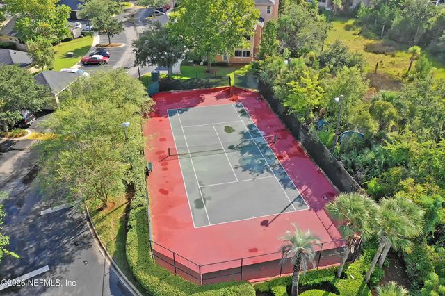 1701 THE GREENS Way 912, Jacksonville Beach, FL 32250