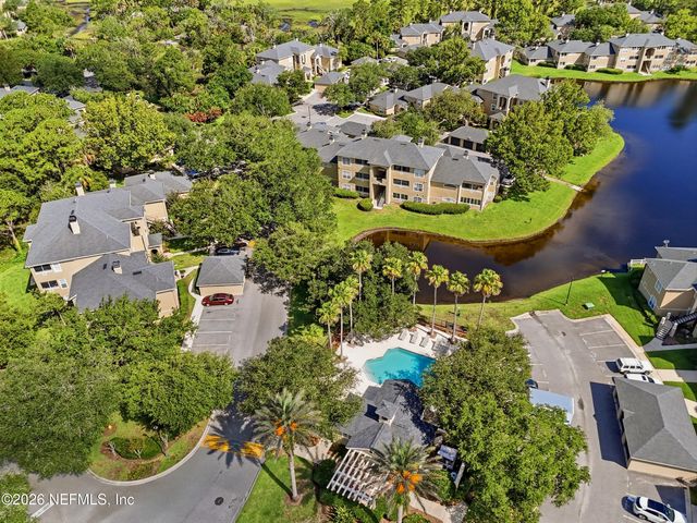 1701 THE GREENS Way 912, Jacksonville Beach, FL 32250
