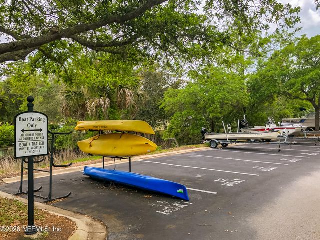 1701 THE GREENS Way 912, Jacksonville Beach, FL 32250