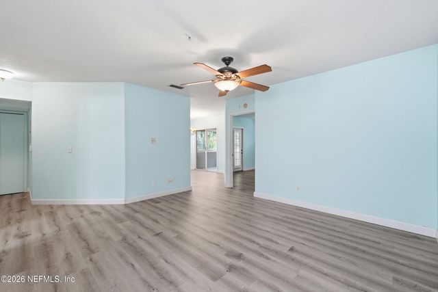 1701 THE GREENS Way 912, Jacksonville Beach, FL 32250