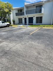 9430 SW 170th Street 302, Palmetto Bay, FL 33157