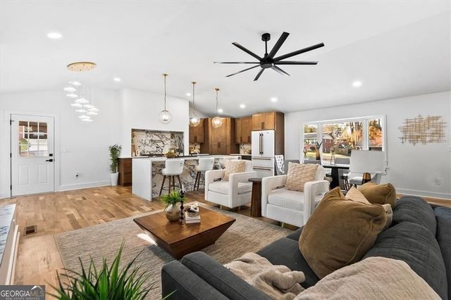 1137 Pair Road SW, Marietta, GA 30060