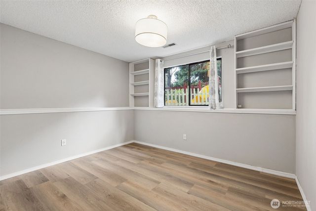 608 School SE, Lacey, WA 98503