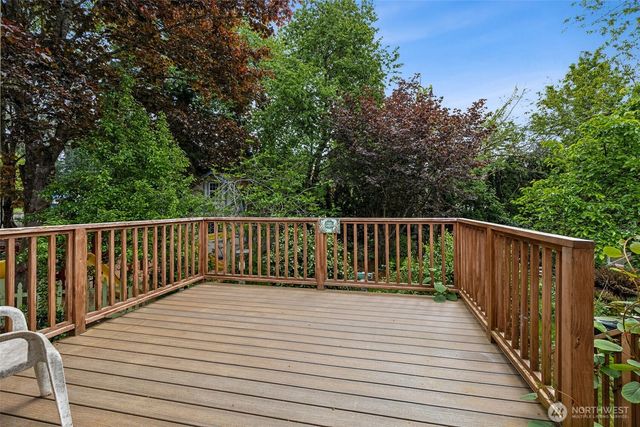 608 School SE, Lacey, WA 98503
