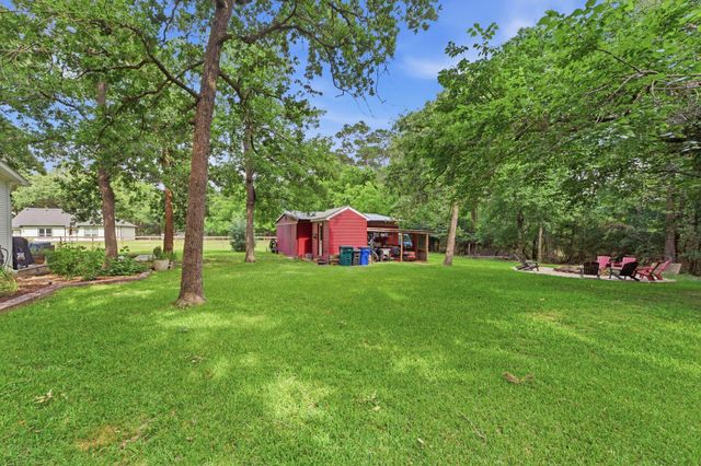 26203 Penguin Street, Magnolia, TX 77355