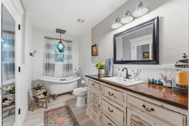 26203 Penguin Street, Magnolia, TX 77355