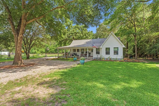 26203 Penguin Street, Magnolia, TX 77355