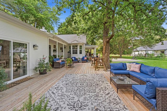 26203 Penguin Street, Magnolia, TX 77355