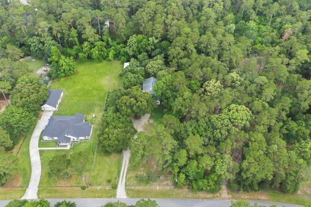 26203 Penguin Street, Magnolia, TX 77355