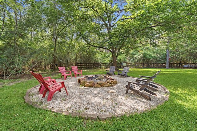 26203 Penguin Street, Magnolia, TX 77355