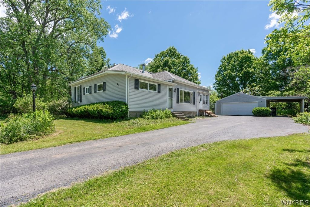 217 Three Rod Road, Alden, NY 14004