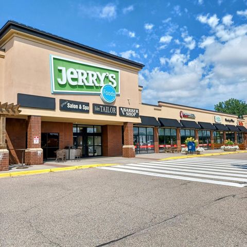 8621 Basswood Road 23, Eden Prairie, MN 55344