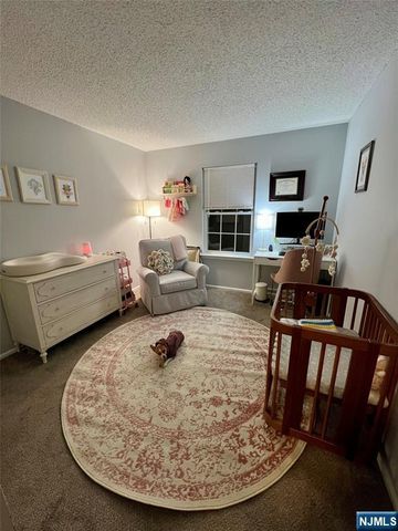388 Poets Way, Mahwah, NJ 07430