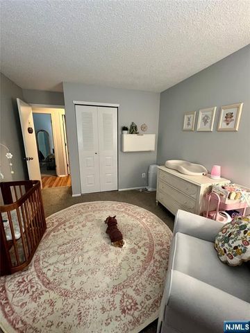 388 Poets Way, Mahwah, NJ 07430