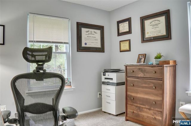 388 Poets Way, Mahwah, NJ 07430