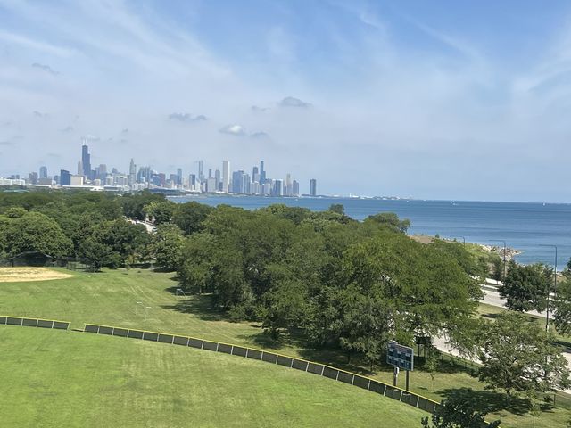 4800 S Chicago Beach Drive 804N, Chicago, IL 60615