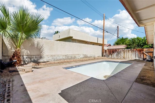 54105 Avenida Mendoza, La Quinta, CA 92253