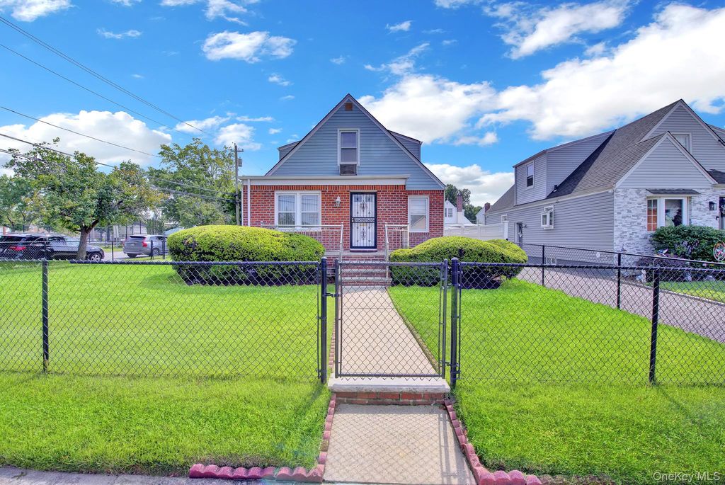 409 Saint Agnes Place, Franklin Square, NY 11010 — exterior