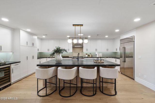 1413 E SAN MIGUEL Avenue, Phoenix, AZ 85014