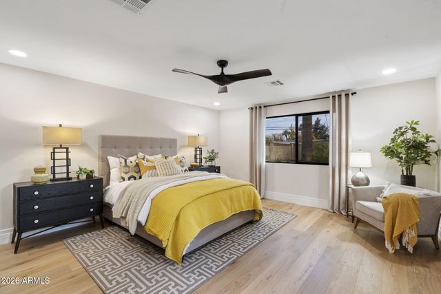 1413 E SAN MIGUEL Avenue, Phoenix, AZ 85014