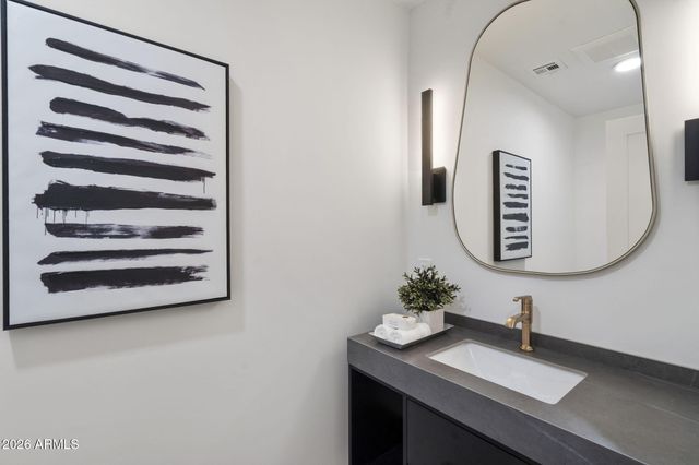 1413 E SAN MIGUEL Avenue, Phoenix, AZ 85014