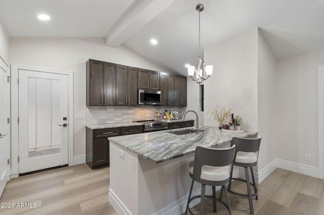 1413 E SAN MIGUEL Avenue, Phoenix, AZ 85014