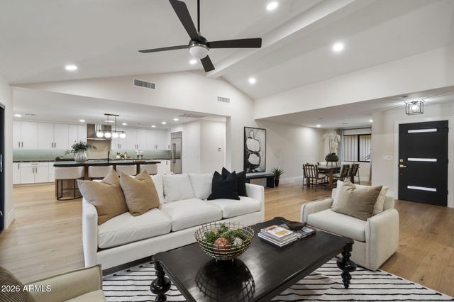 1413 E SAN MIGUEL Avenue, Phoenix, AZ 85014