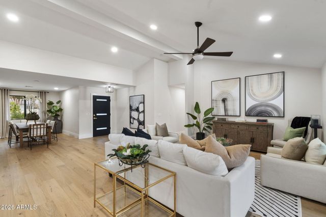 1413 E SAN MIGUEL Avenue, Phoenix, AZ 85014