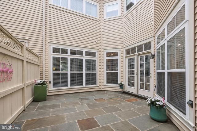 42719 EXPLORER DR, Brambleton, VA 20148