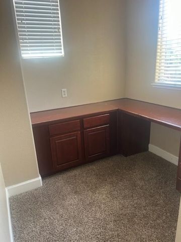 17 Amagansett Pl, Sacramento, CA 95835