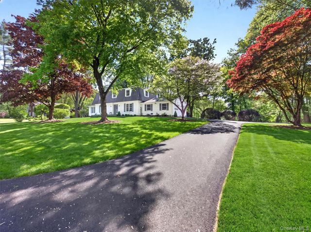 9 Woodthrush Drive, West Nyack, NY 10994