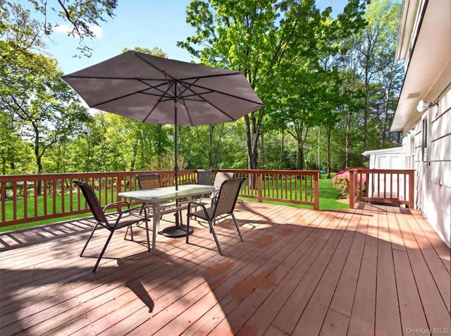 9 Woodthrush Drive, West Nyack, NY 10994