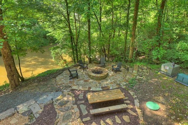 46 Private Drive, Ellijay, GA 30536